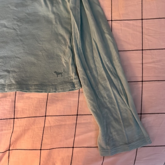 SOLD - NWOT Victoria’s Secret PINK Blue Long Sleeve Crop Top Size XS - Picture 3 of 5